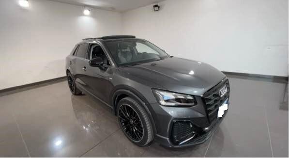 Audi Q2 35 TDI quattro S tronic Identity Black