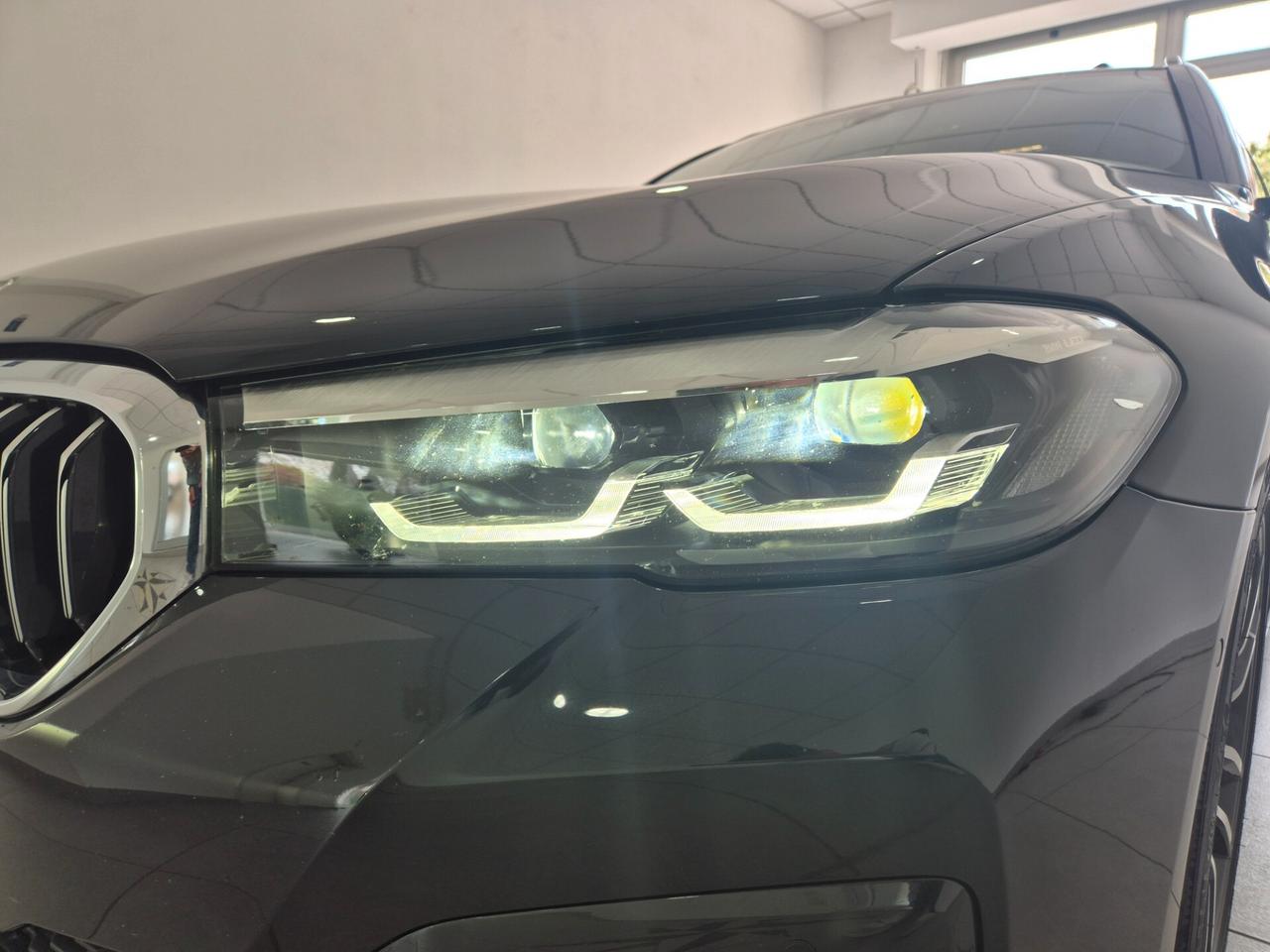 Bmw 520 520d Xdrive 48V Touring Msport