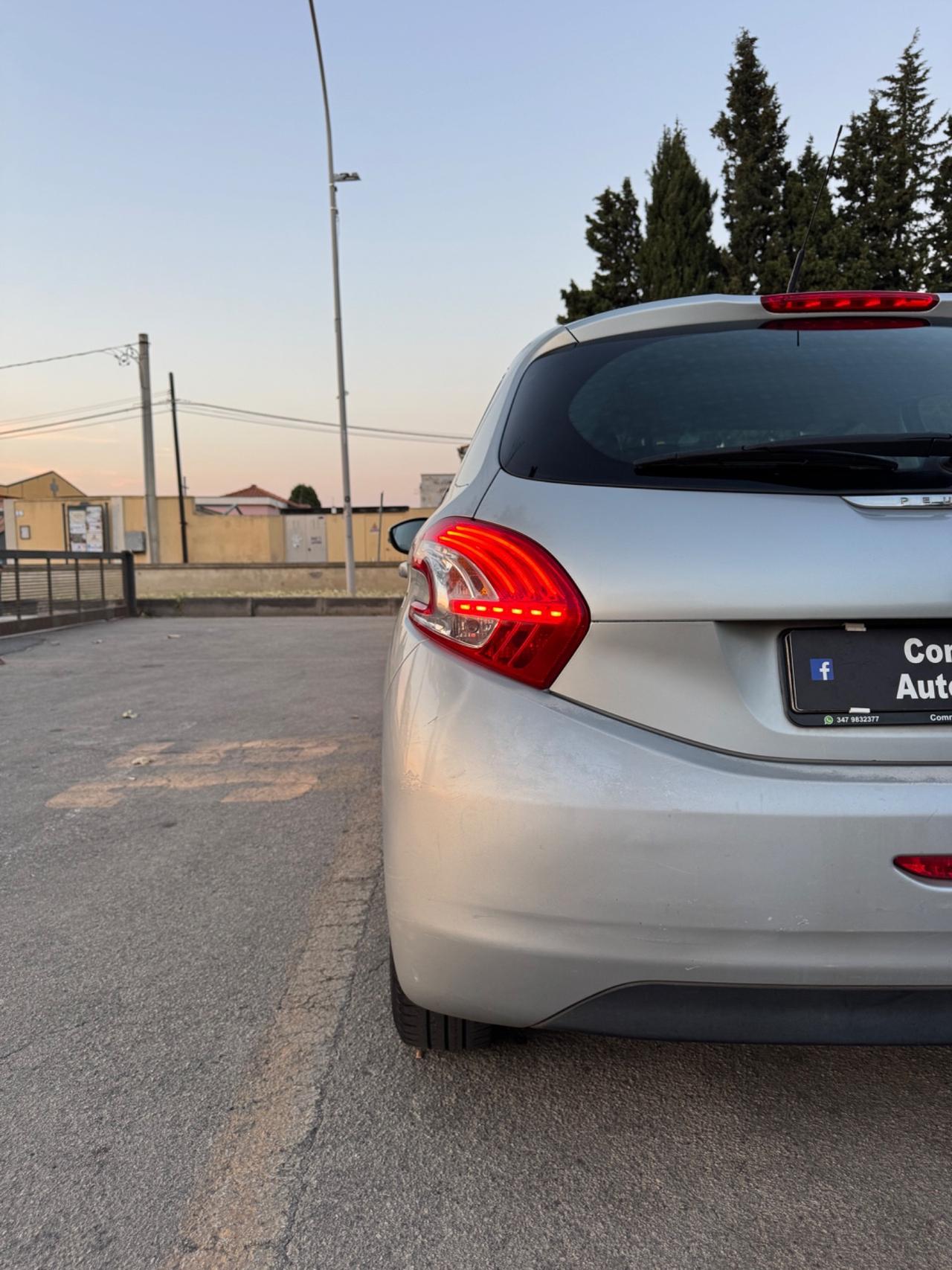 Peugeot 208 1.4 HDi LEGGI DESCRIZIONE