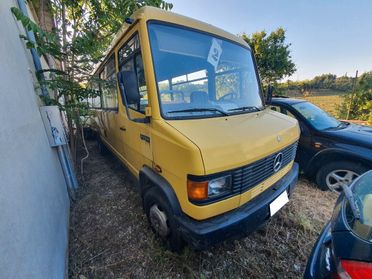 MERCEDES SCUOLABUS T2 709 D 35 Posti