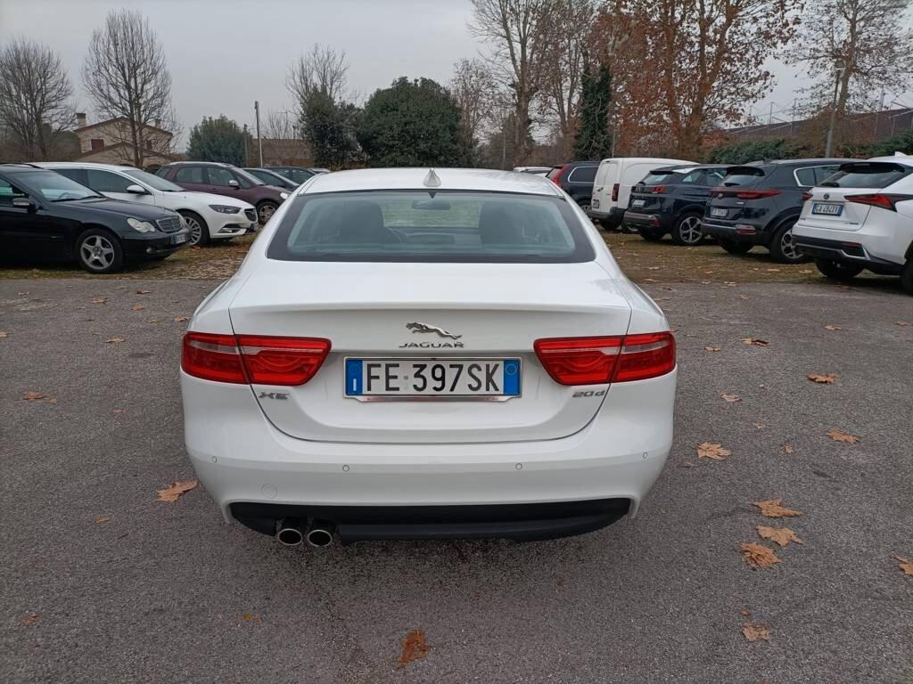 Jaguar XE 2.0 D Turbo 180CV aut. Prestige