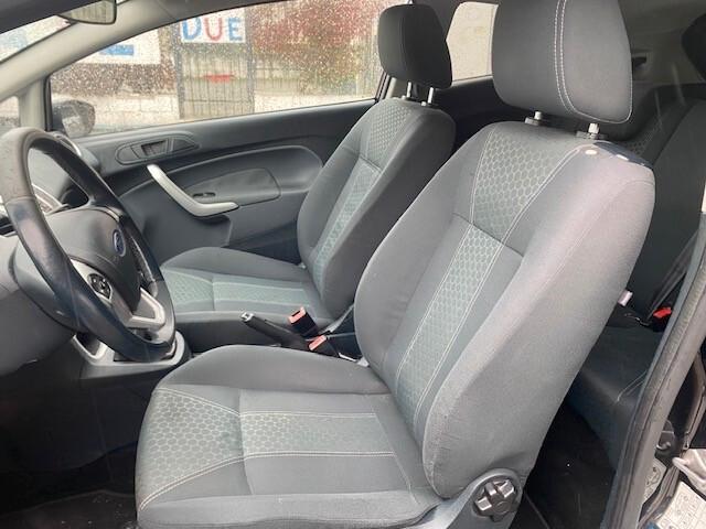 Ford Fiesta 1.4 3 porte Bz.- GPL Titanium