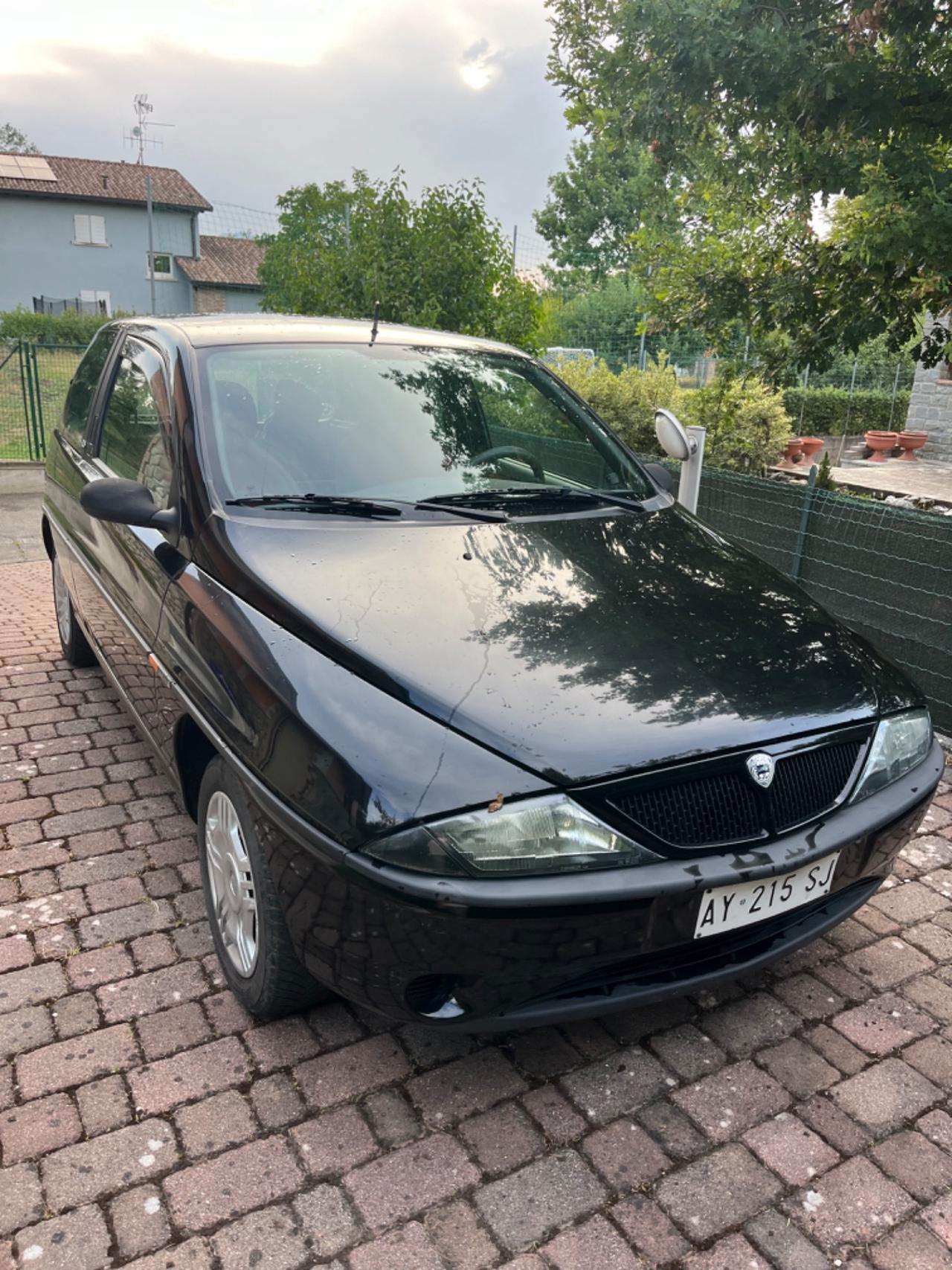 Lancia Y 1.1i cat Elefantino Blu