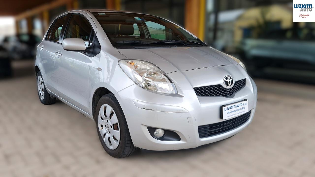 Toyota Yaris 1.0 5P. SOL