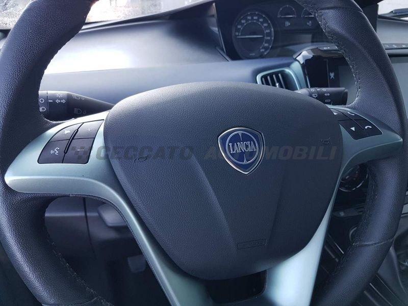 Lancia Ypsilon Ypsilon 1.0 firefly hybrid Platino s&s 70cv