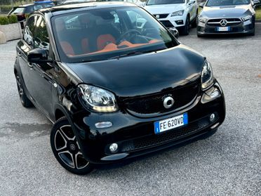 " UNA CHICCA " Smart ForFour 70 1.0 twinamic Passion
