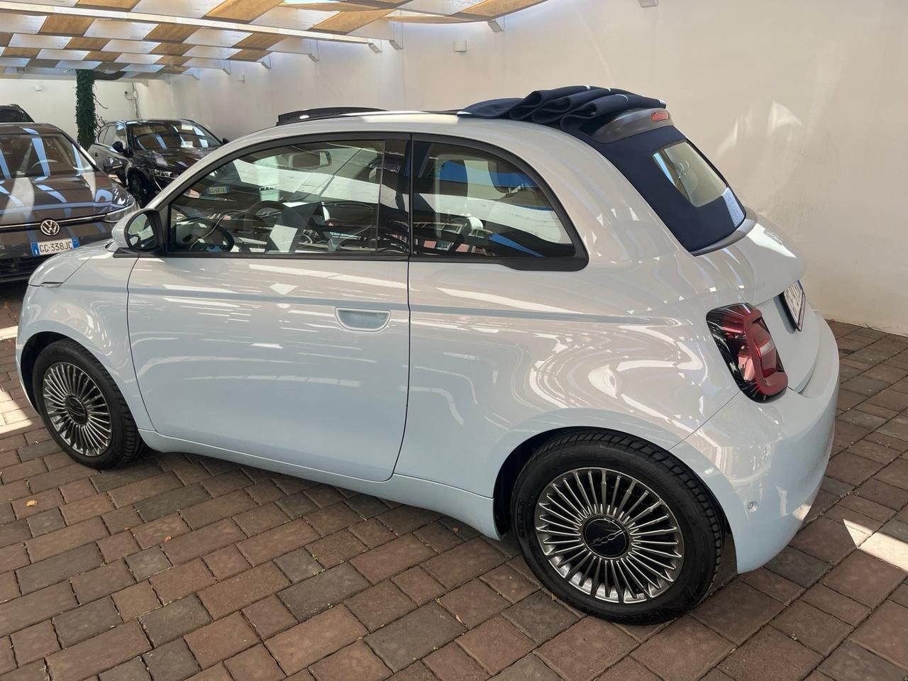 Fiat 500 500e Cabrio 42 kWh Passion