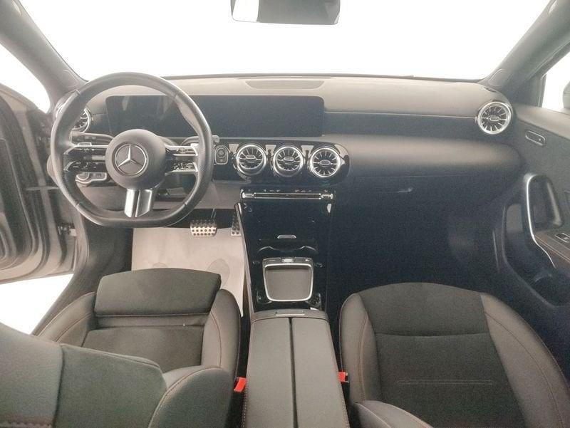 Mercedes-Benz Classe A A 180 d AMG Line Premium auto