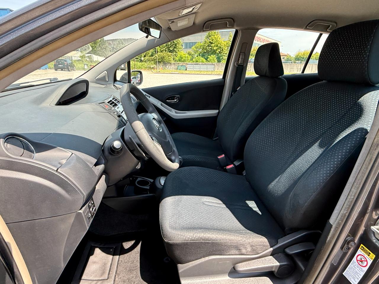 Toyota Yaris 1.3 5 porte M-MT Sol