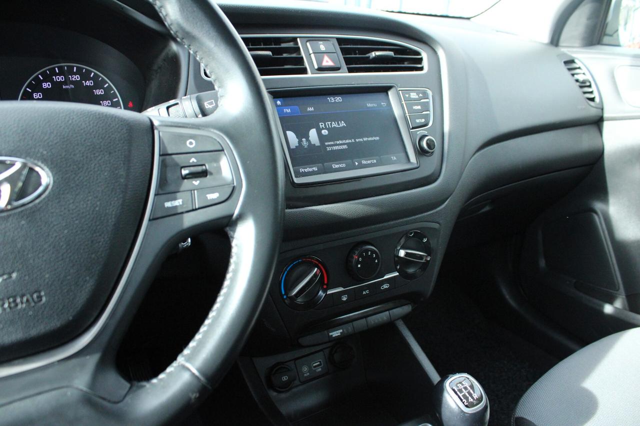 Hyundai i20 1.2 5 porte Tech