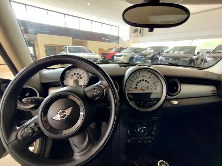 Mini 1.6 16V One (55kW)