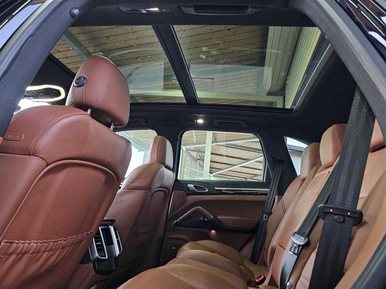 Porsche Cayenne 3.0 Diesel Platinum Edition