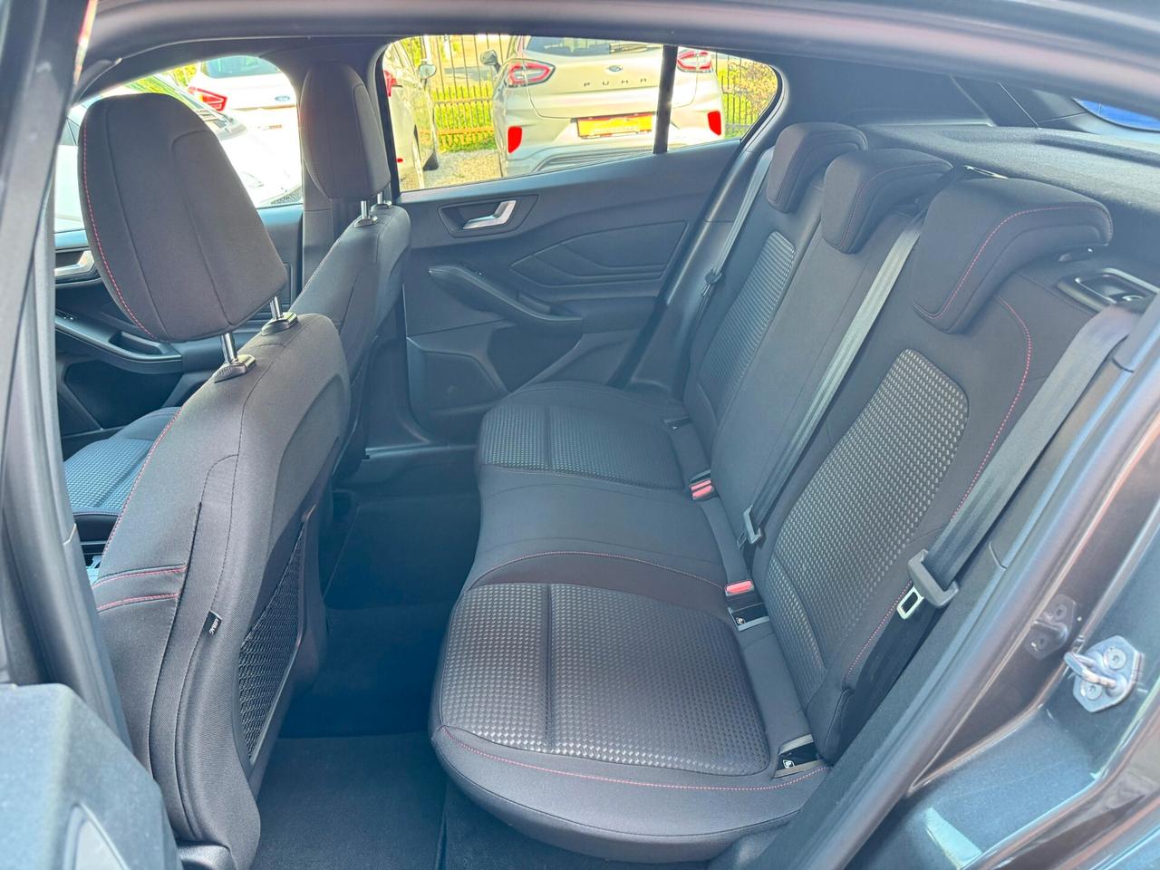 Ford Focus 1.0 EcoBoost Hybrid 125 CV 5p. ST-Line