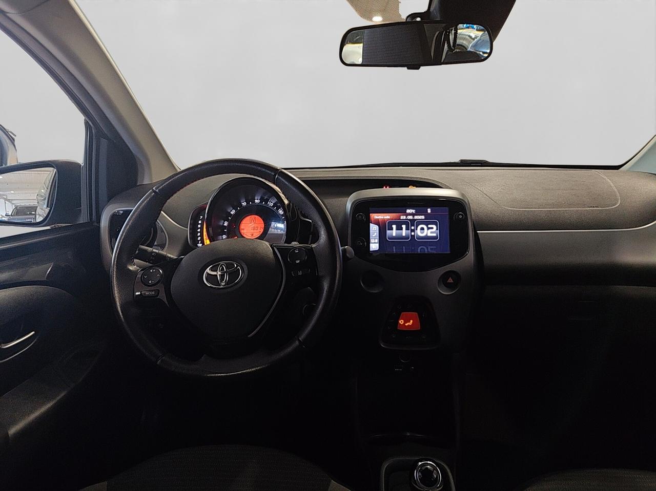 Toyota Aygo Connect 1.0 VVT-i 72 CV 5 porte x-play MMT