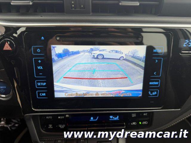 TOYOTA Auris Touring Sports 1.8 Hybrid