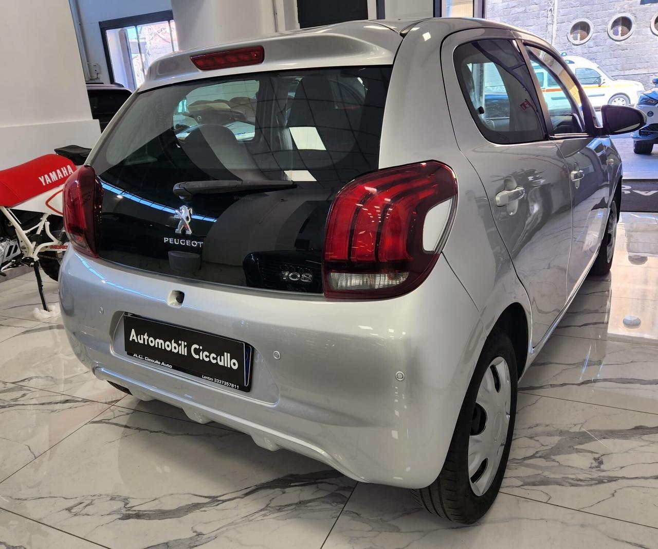 PEUGEOT 108 1.0 BENZ.