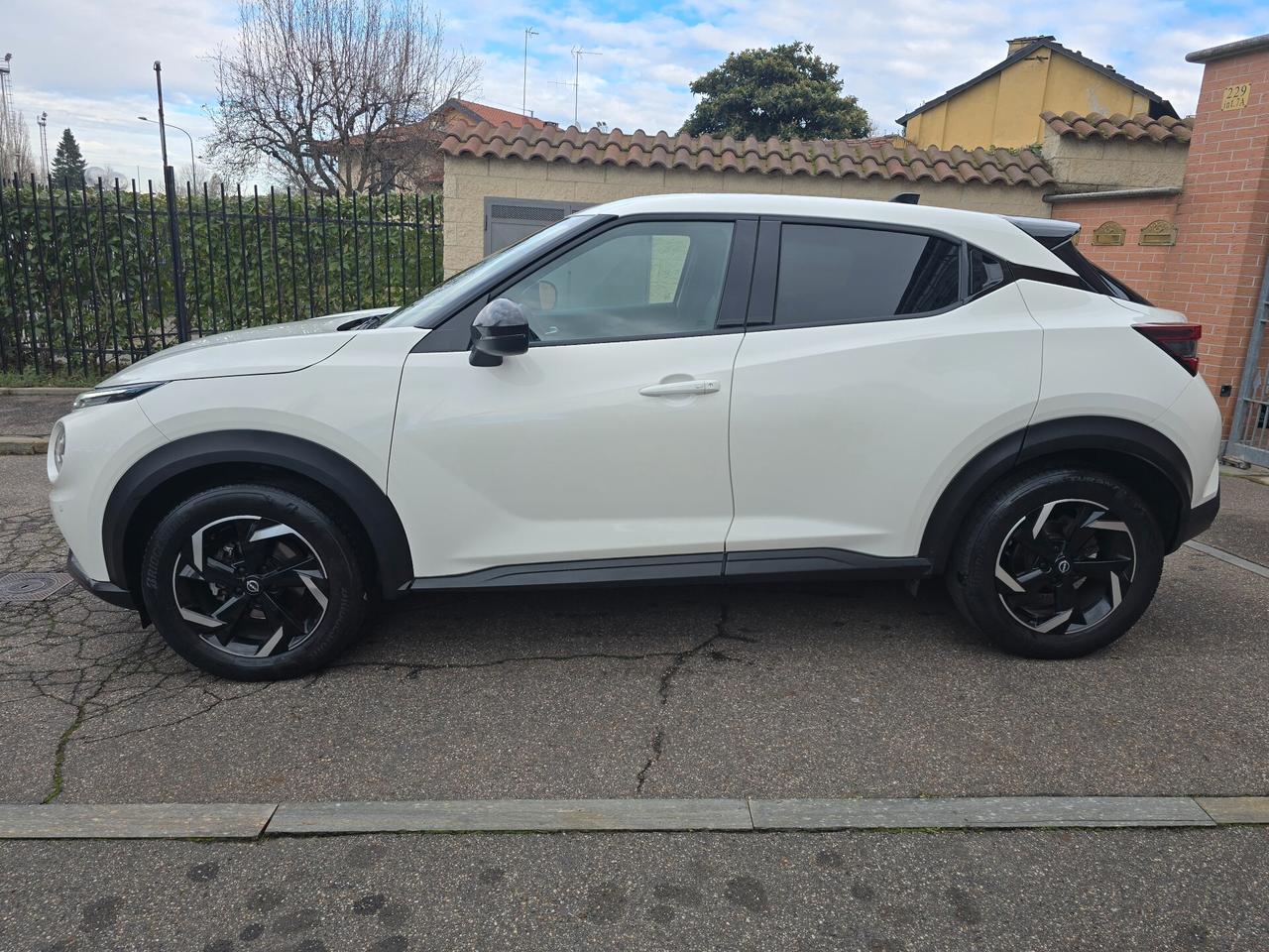 Nissan Juke 1.0 DIG-T 114 CV DCT N-Connecta