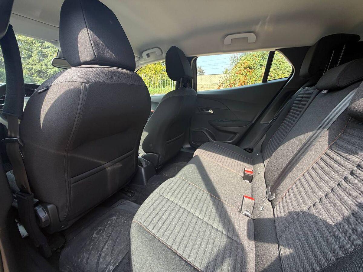 Peugeot 2008 1.5 bluehdi Active Pack s&s 110cv