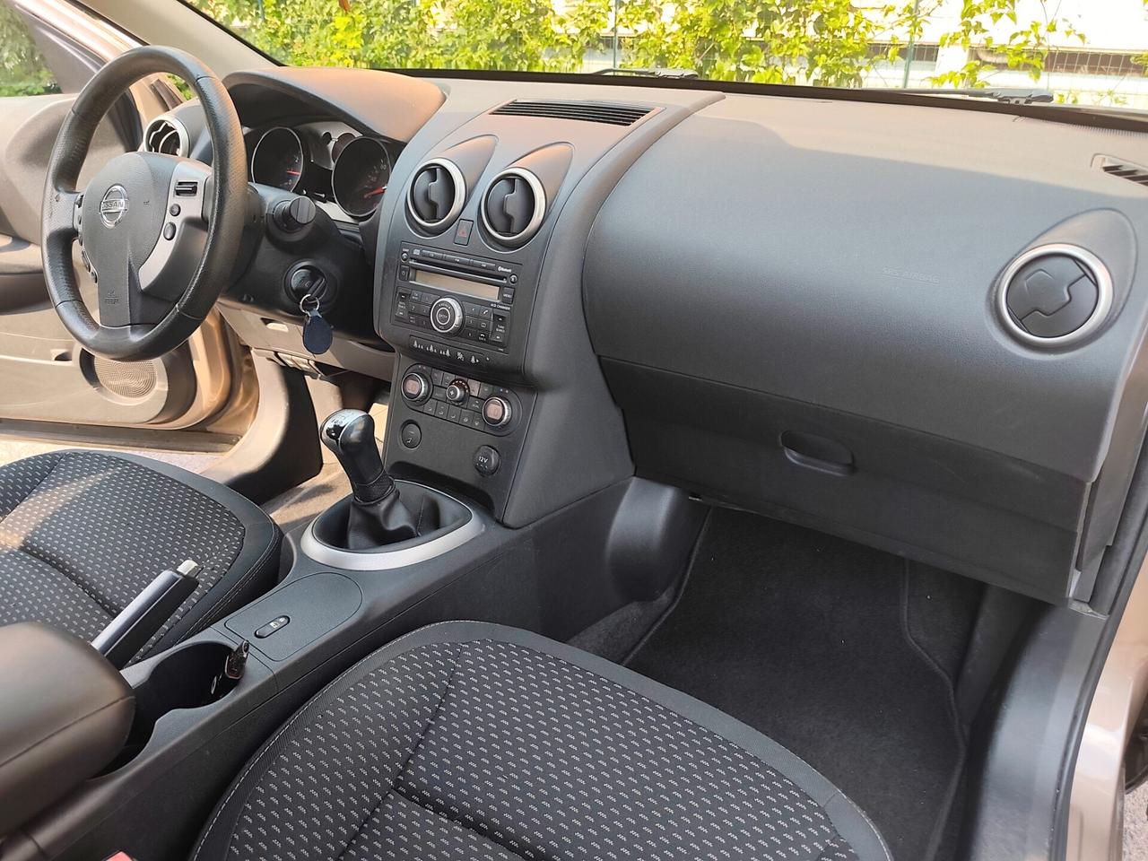 Nissan Qashqai 1.6 benz Tekna Unico proprietario