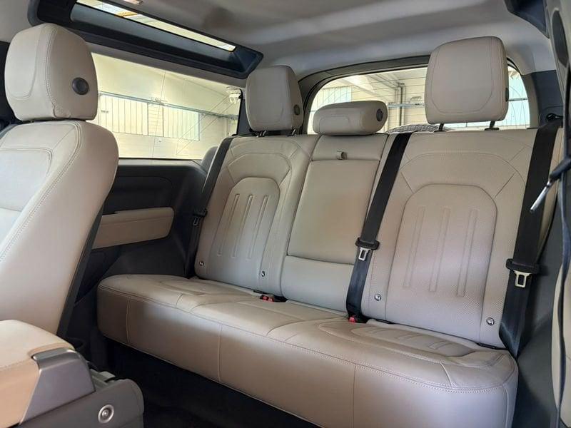 Land Rover Defender 3.0 D6 200 90 HSE AWD auto.