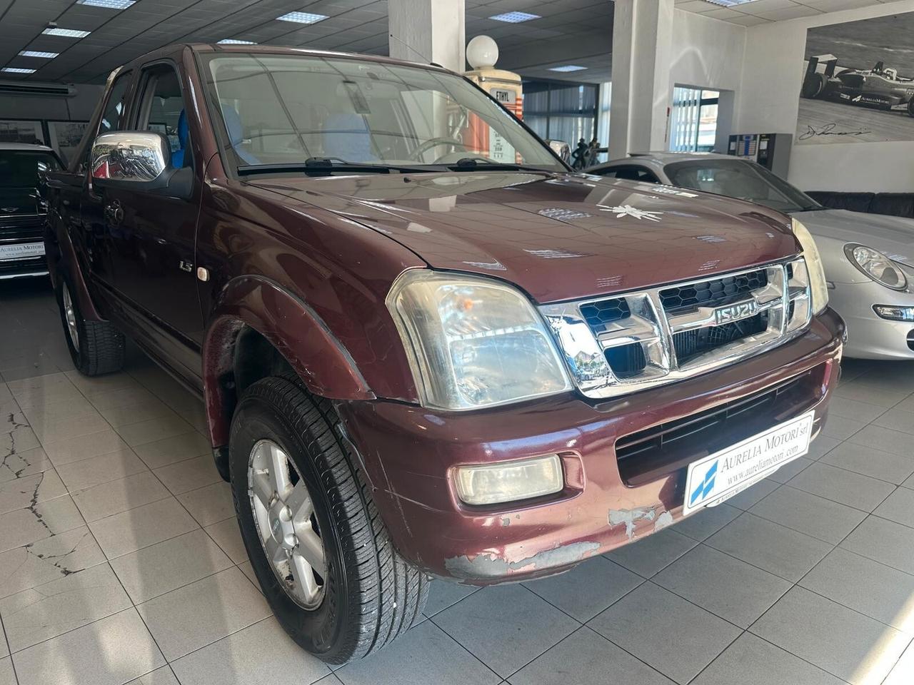 Isuzu D-Max 3.0 TD cat Space Cab 4WD Pick-up 4 posti SUBITO DISP. CON GANCIO TRAINO