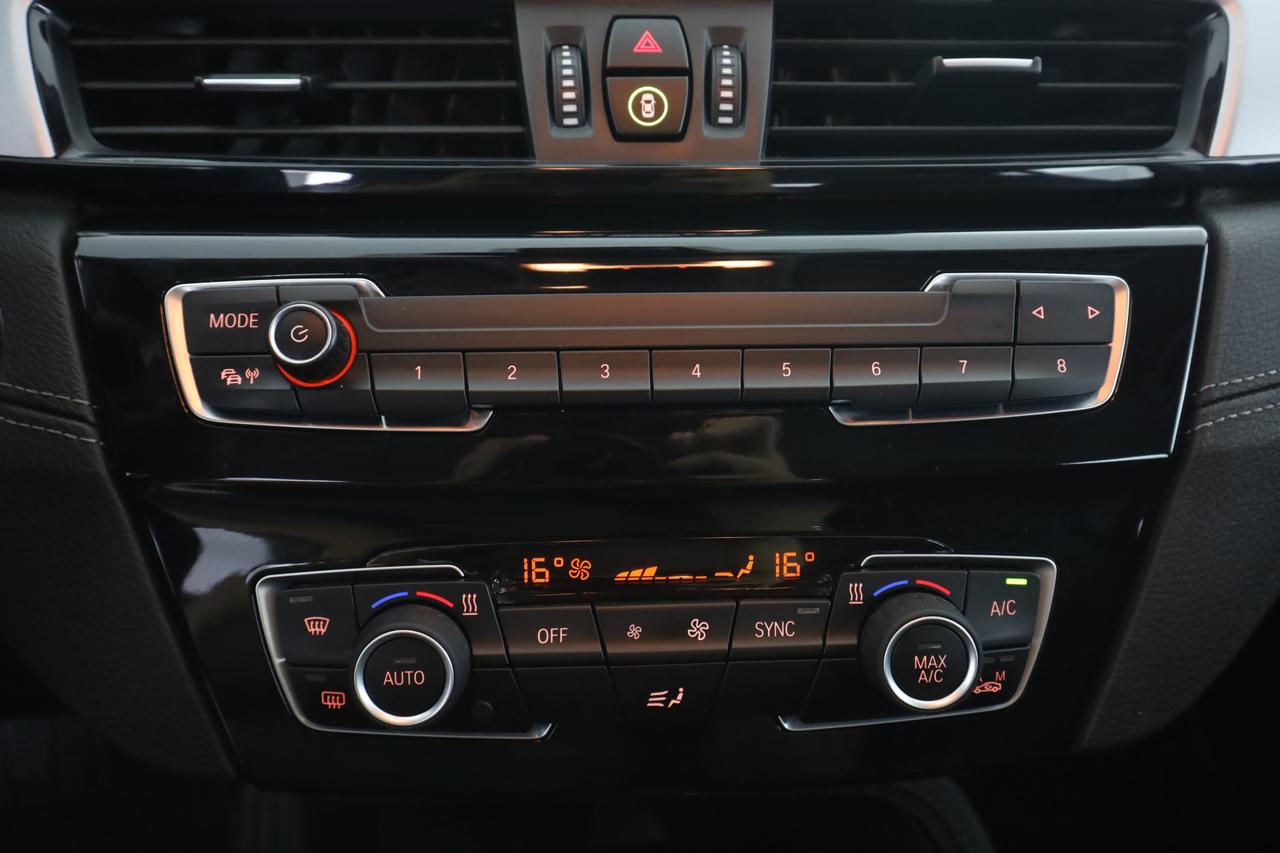 BMW X2 (F39) X2 sDrive18d Business-X
