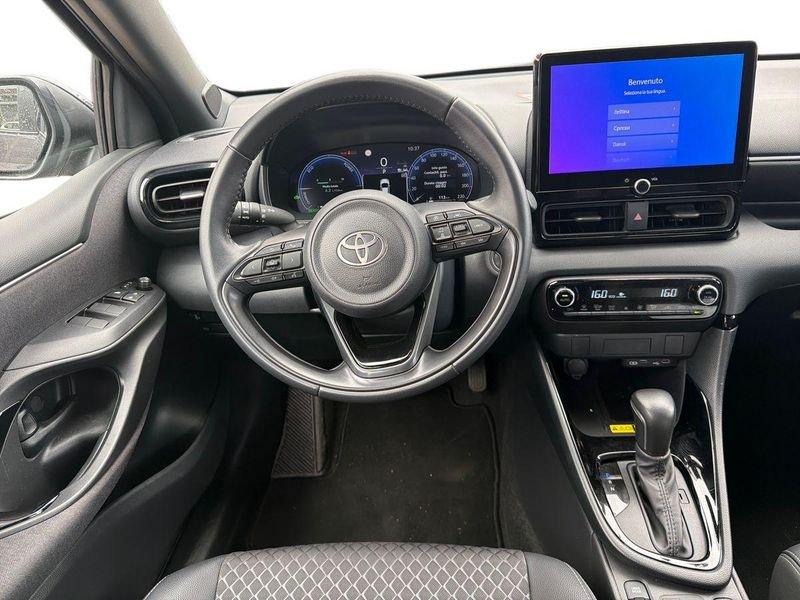 Toyota Yaris Yaris 1.5h 130 Lounge