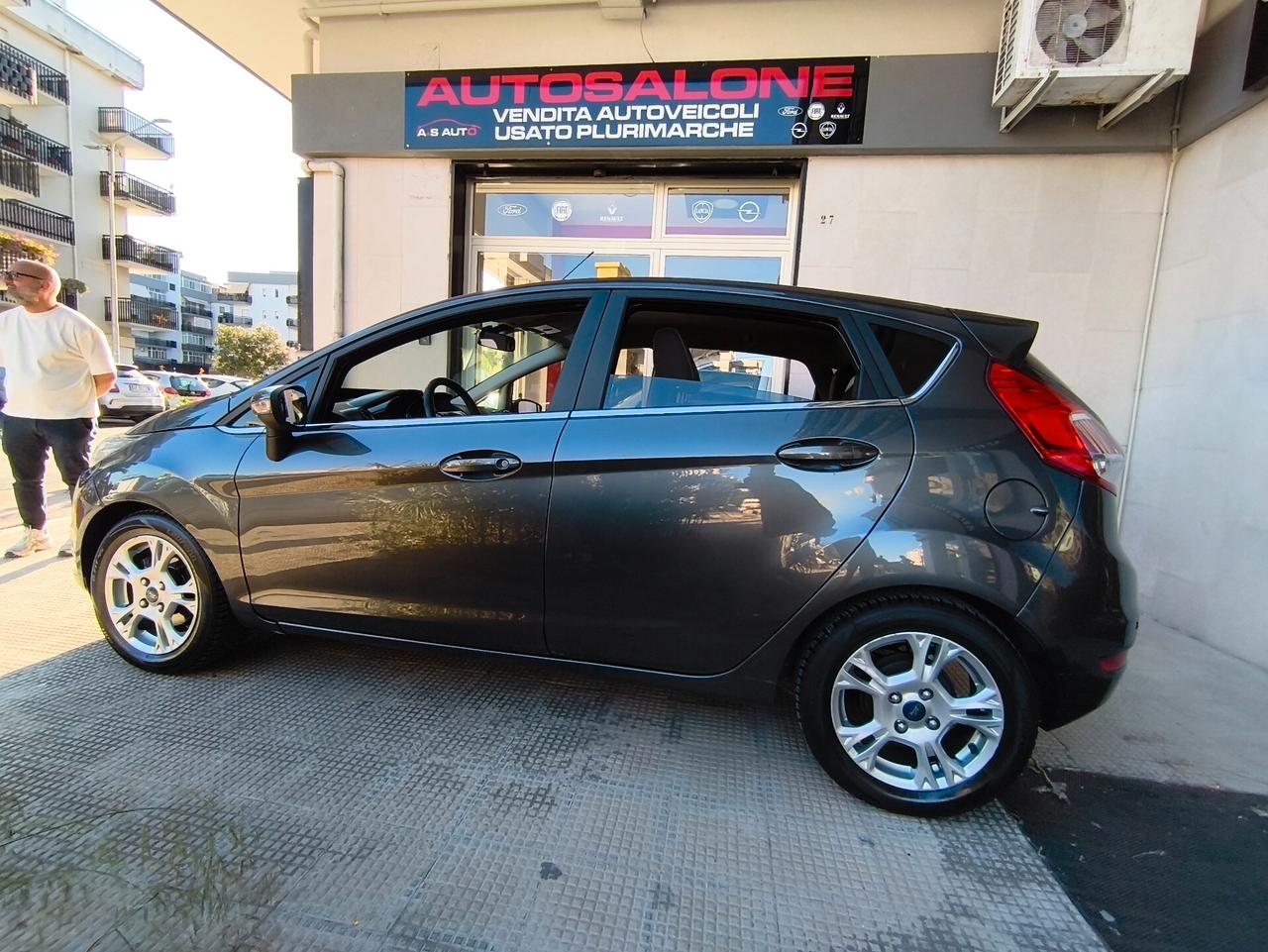 Ford Fiesta 1.5 TDCi 75CV 5 porte Titanium