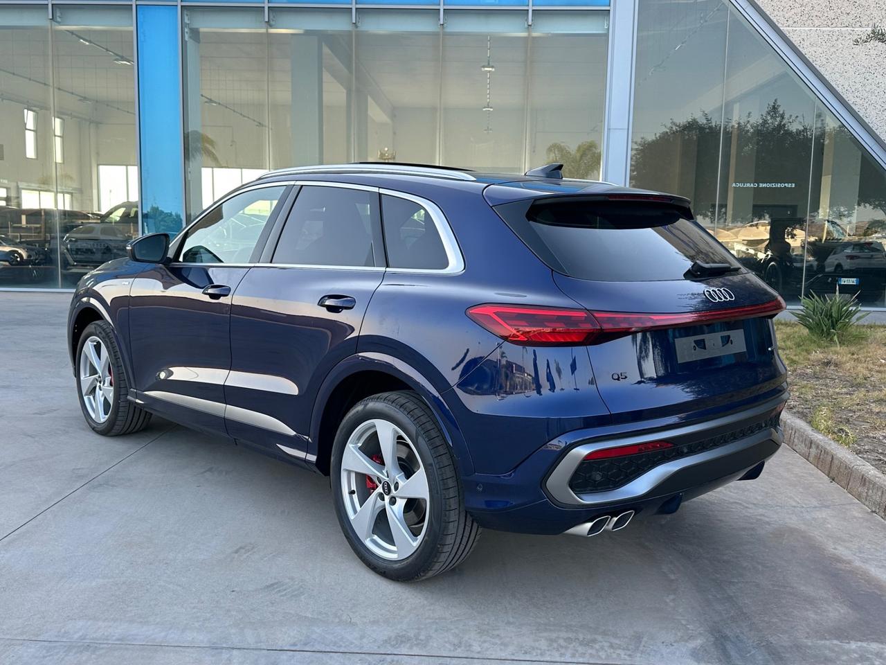 Audi Q5 Sline quattro possibilità noleggio no scoring