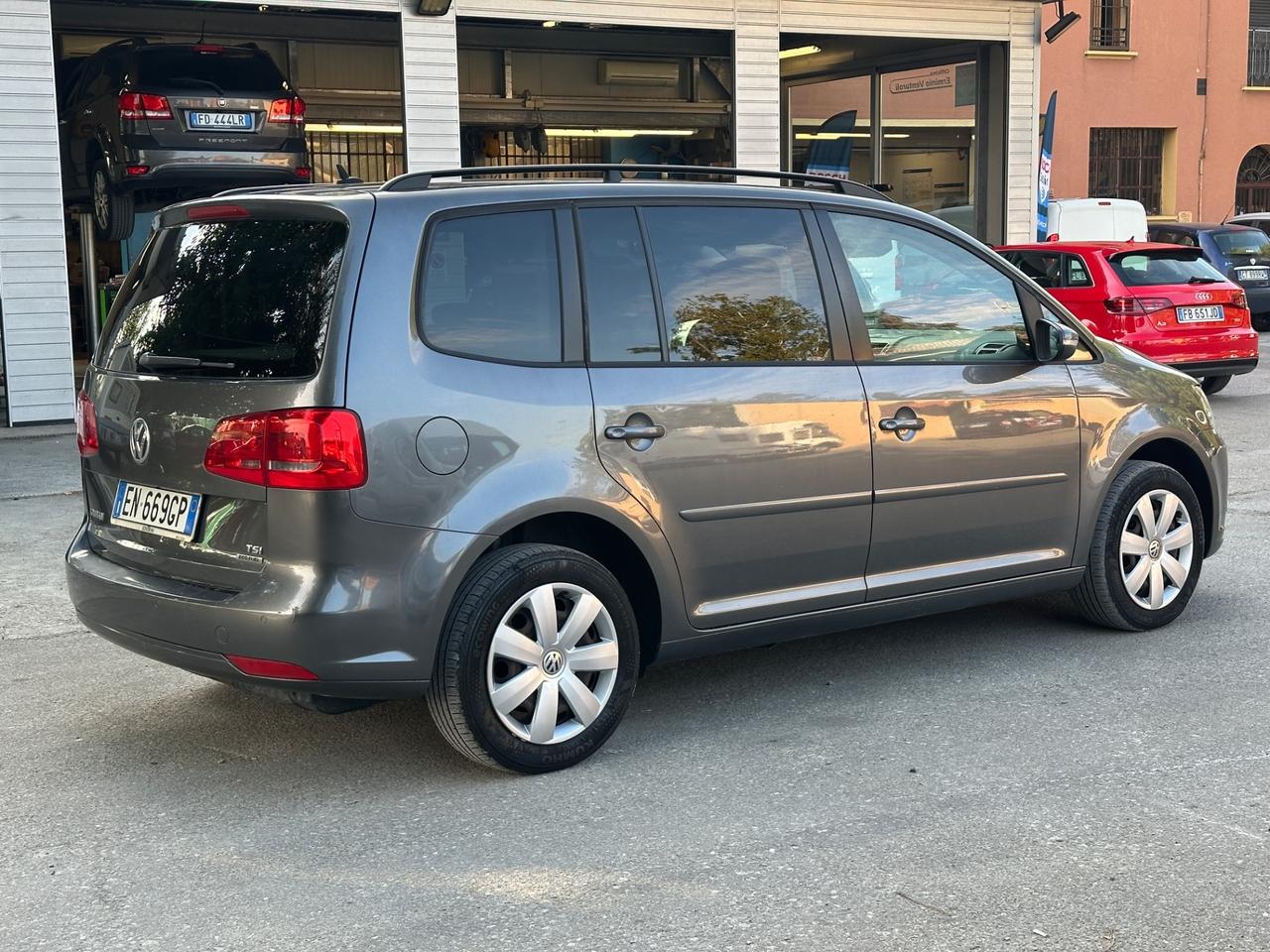 Volkswagen Touran Business 1.4 Highline EcoFuel