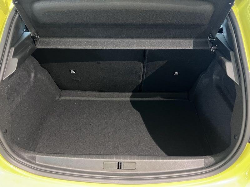 Peugeot 208 Allure Hybrid 145 e-DCS6 auto