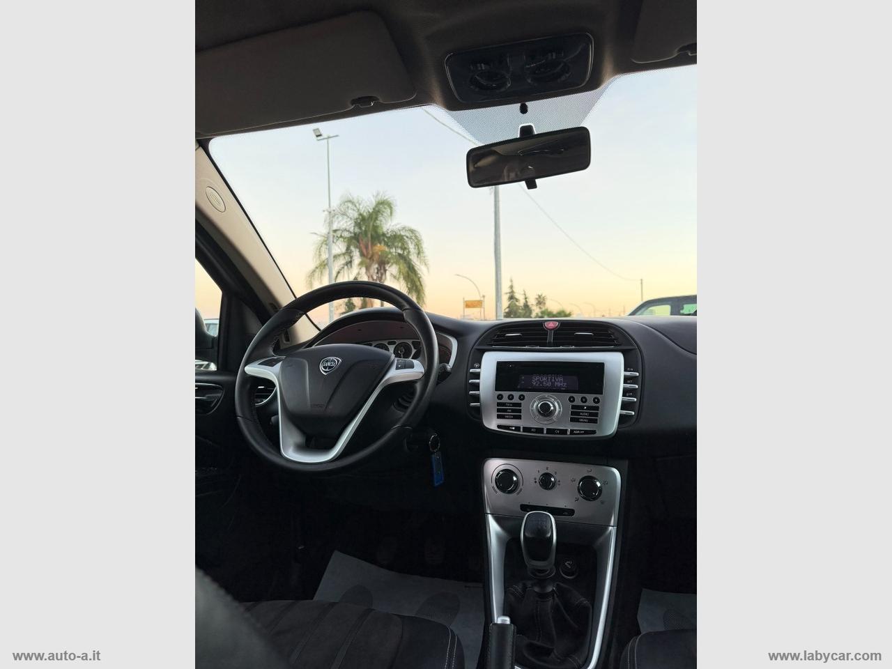 LANCIA Delta 1.4 T-Jet 120 CV PLATINUM Ecochic GPL