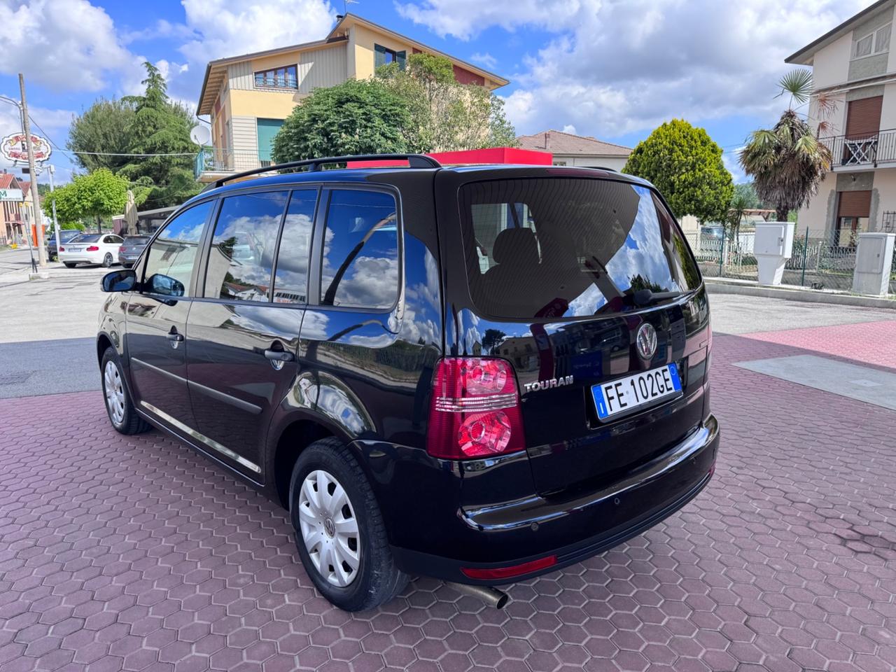 Volkswagen Touran 2.0 Conceptline Ecofuel