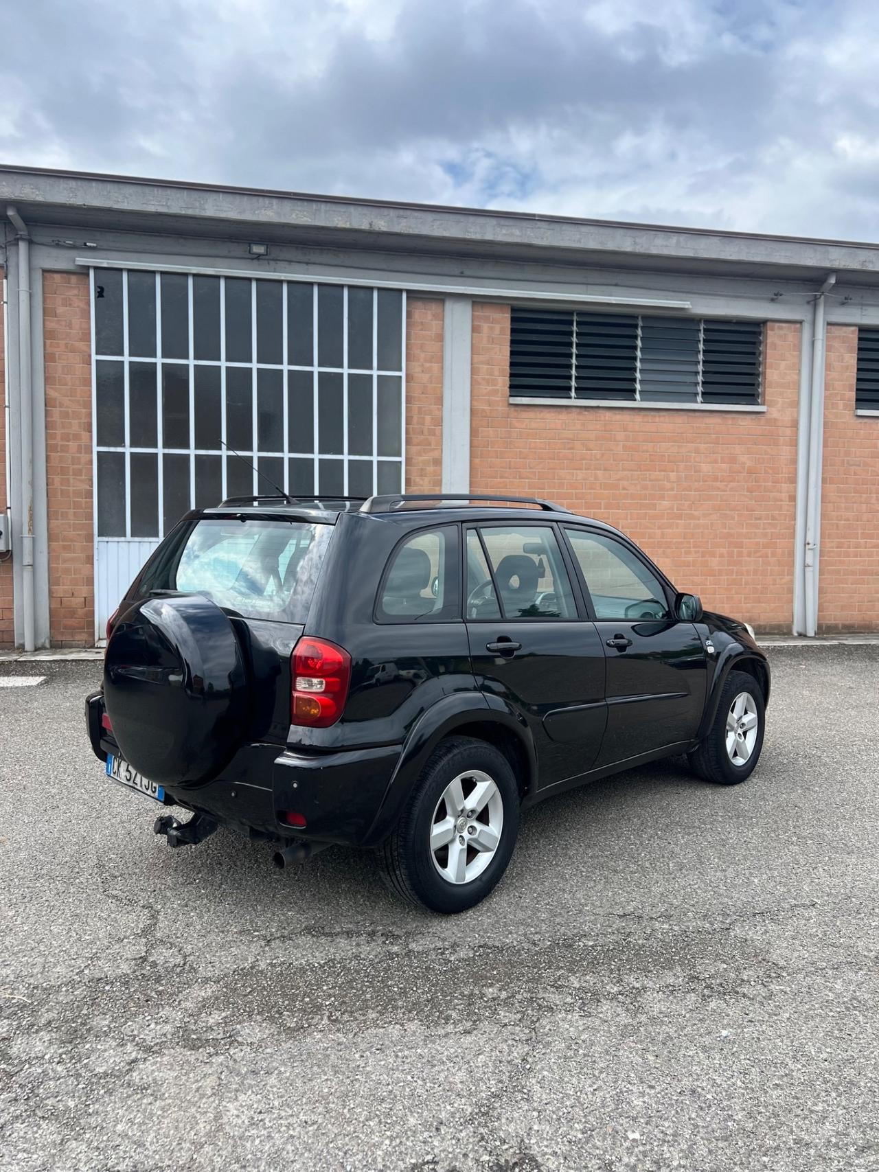 Toyota RAV4 2.0 / Gancio Traino