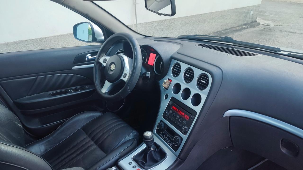 ALFA ROMEO 159