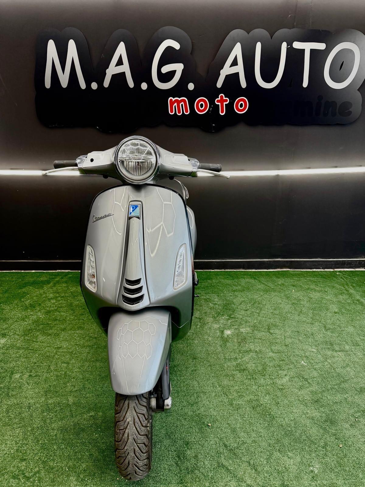 Piaggio Vespa 125 Primavera