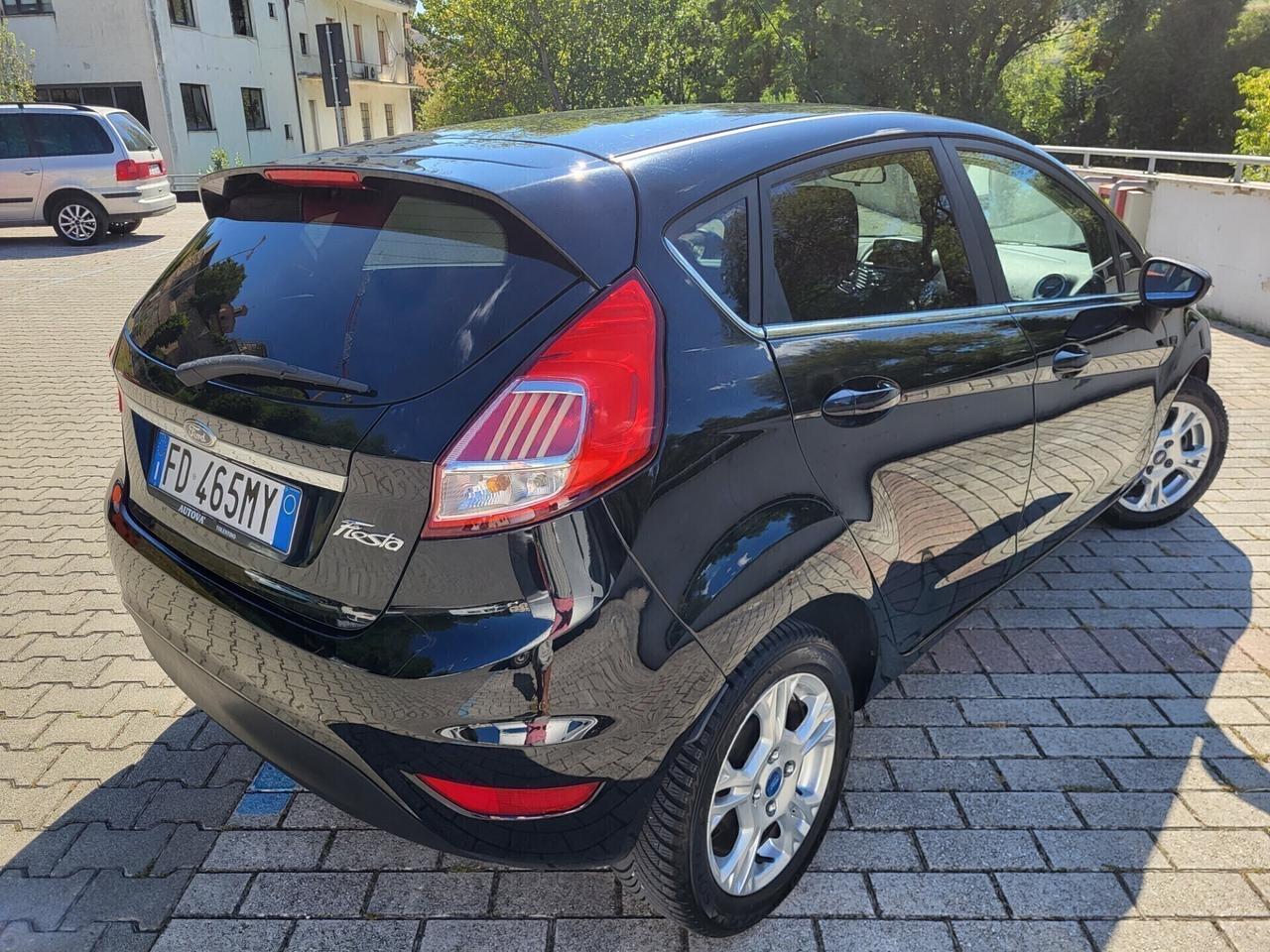 Ford FIESTA 1.4 GPL-UNICO PROPR-NAVI-3 REVISIONI
