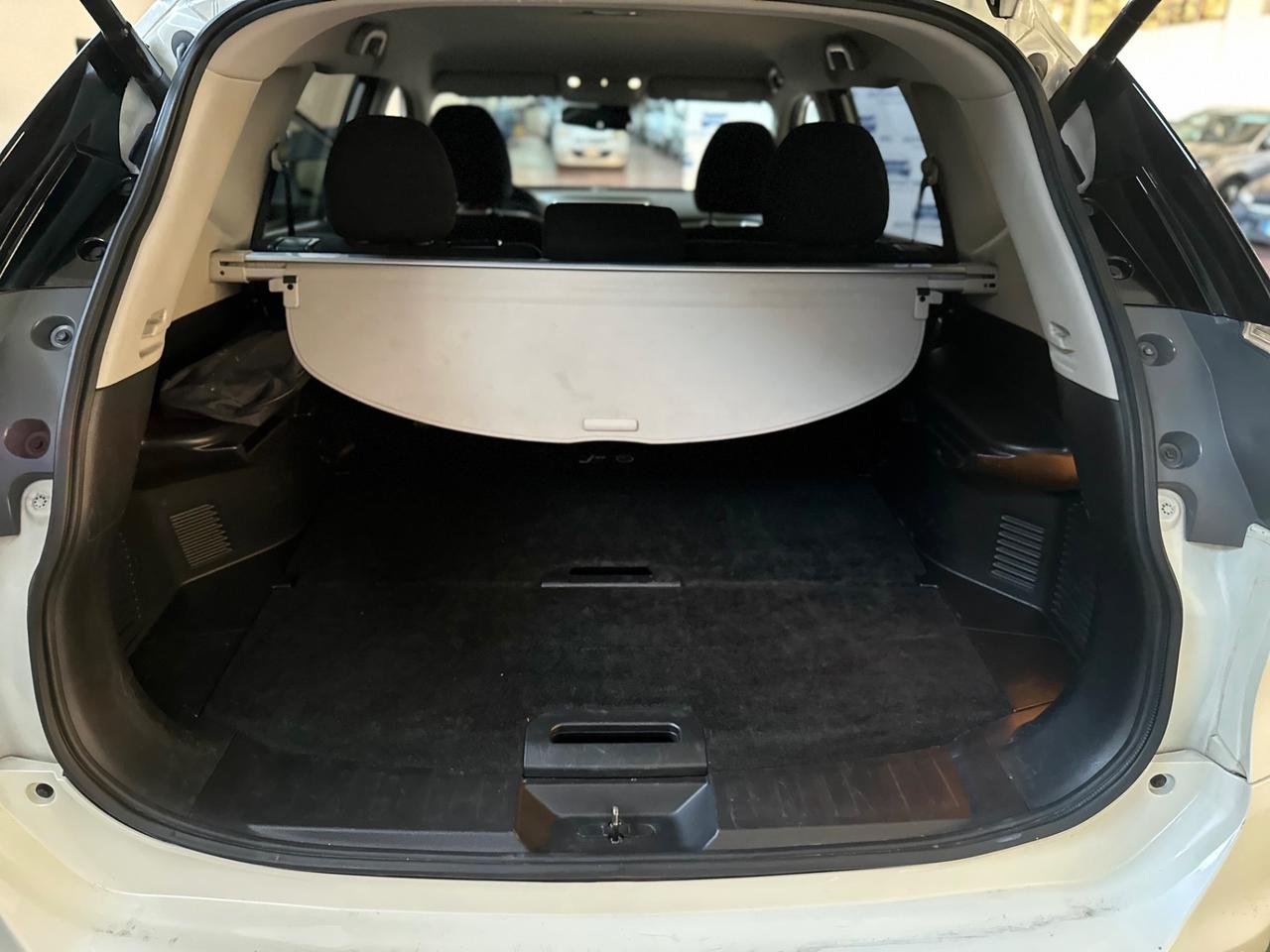 Splendida Nissan X-Trail 1.6 dCi Tekna/2017/automatic