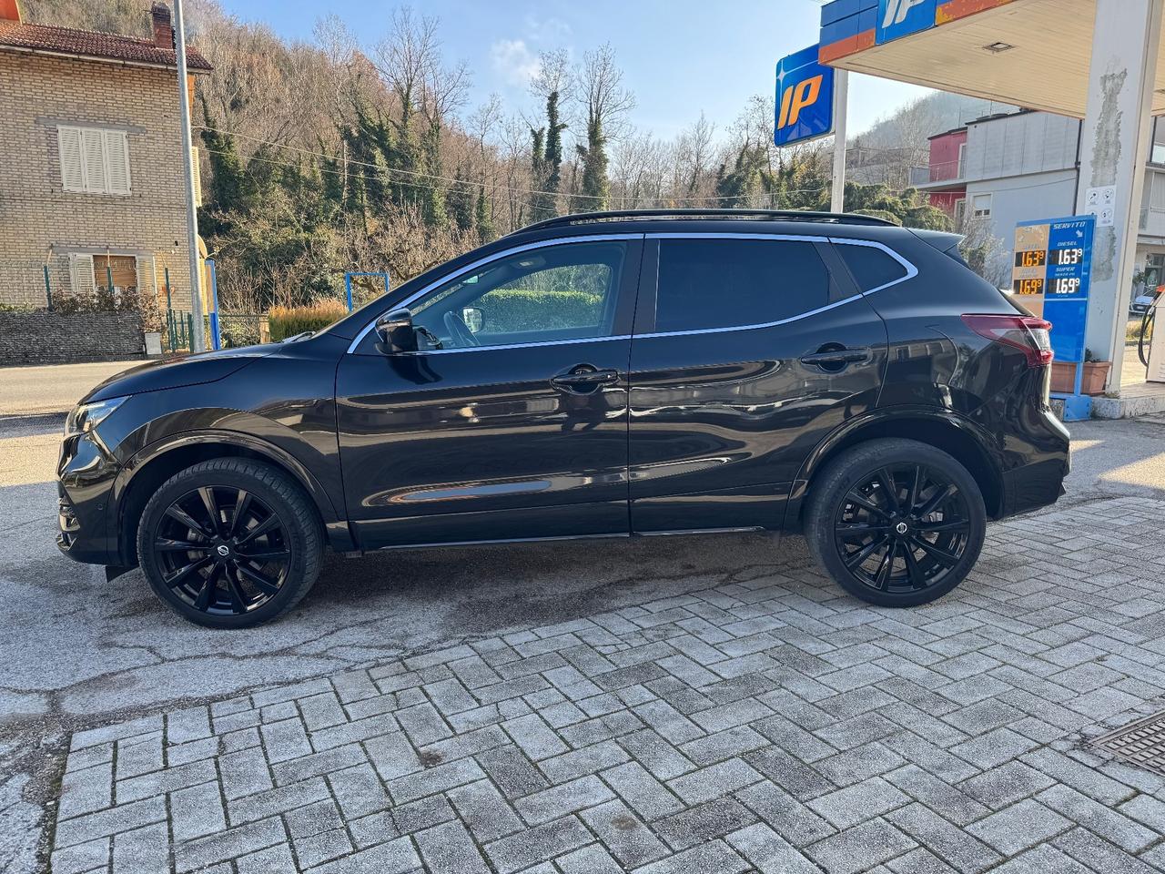 Nissan Qashqai 1.5 dCi N-Tec TETTO panorama