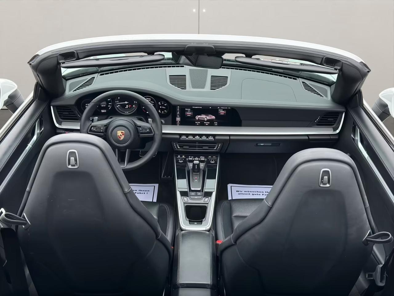 Porsche 992 911 Carrera 4S Cabriolet