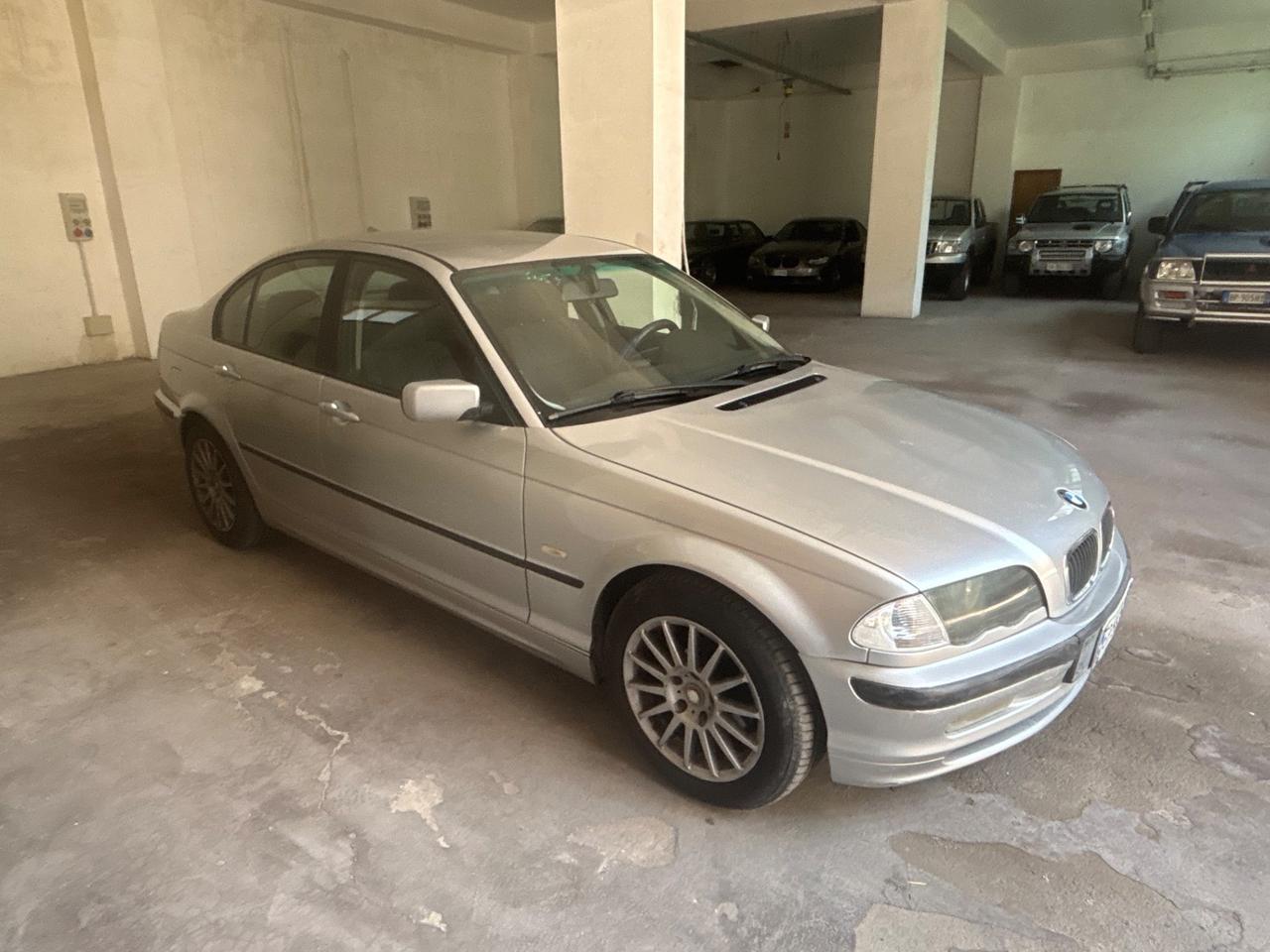 Bmw 320 320i cat 4 porte Eletta