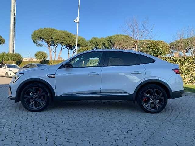 Renault Arkana Hybrid E-Tech 145 CV R.S. Line