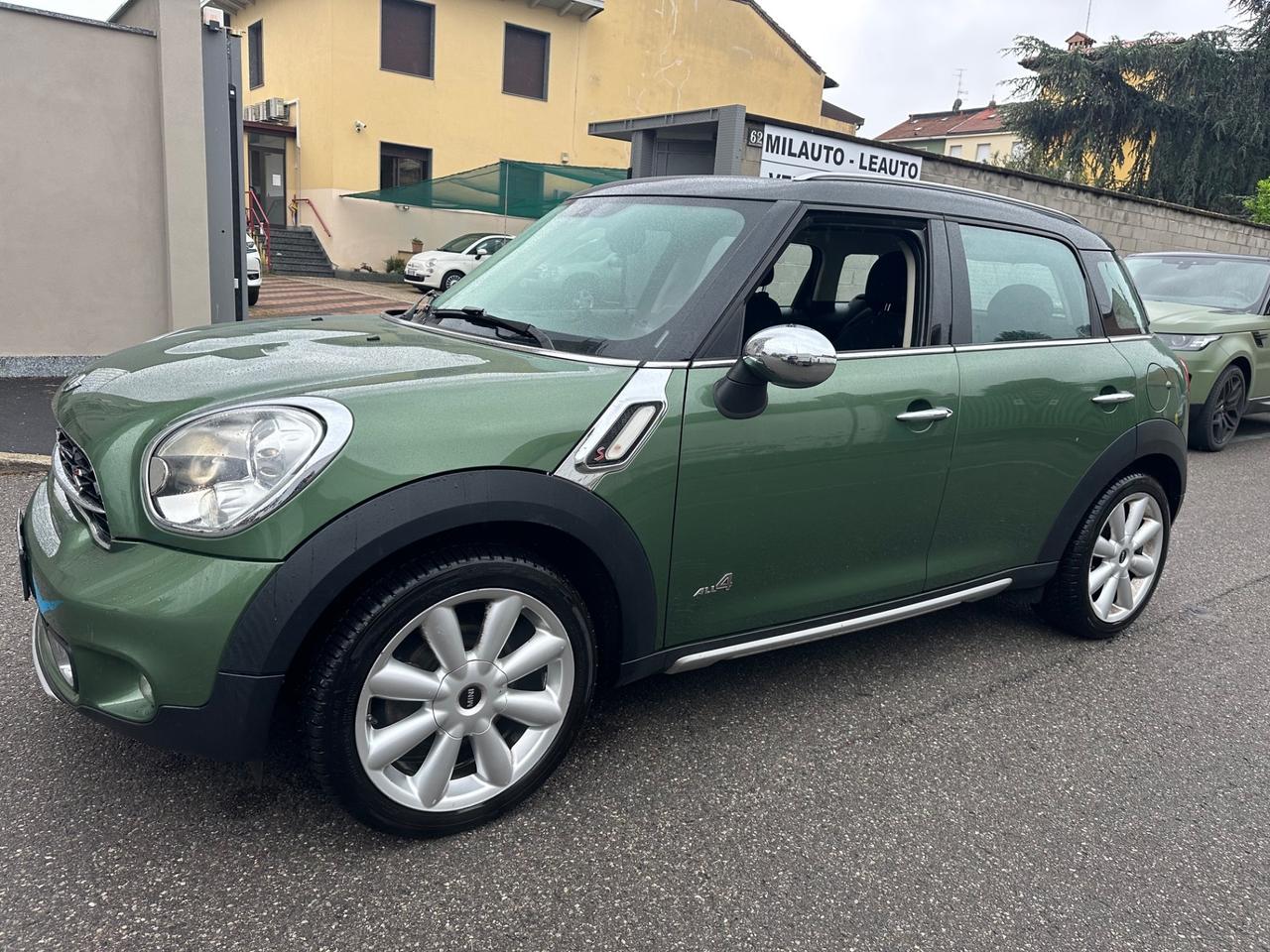 Mini Cooper SD Countryman 2.0 ALL4 - FULL OPTIONAL