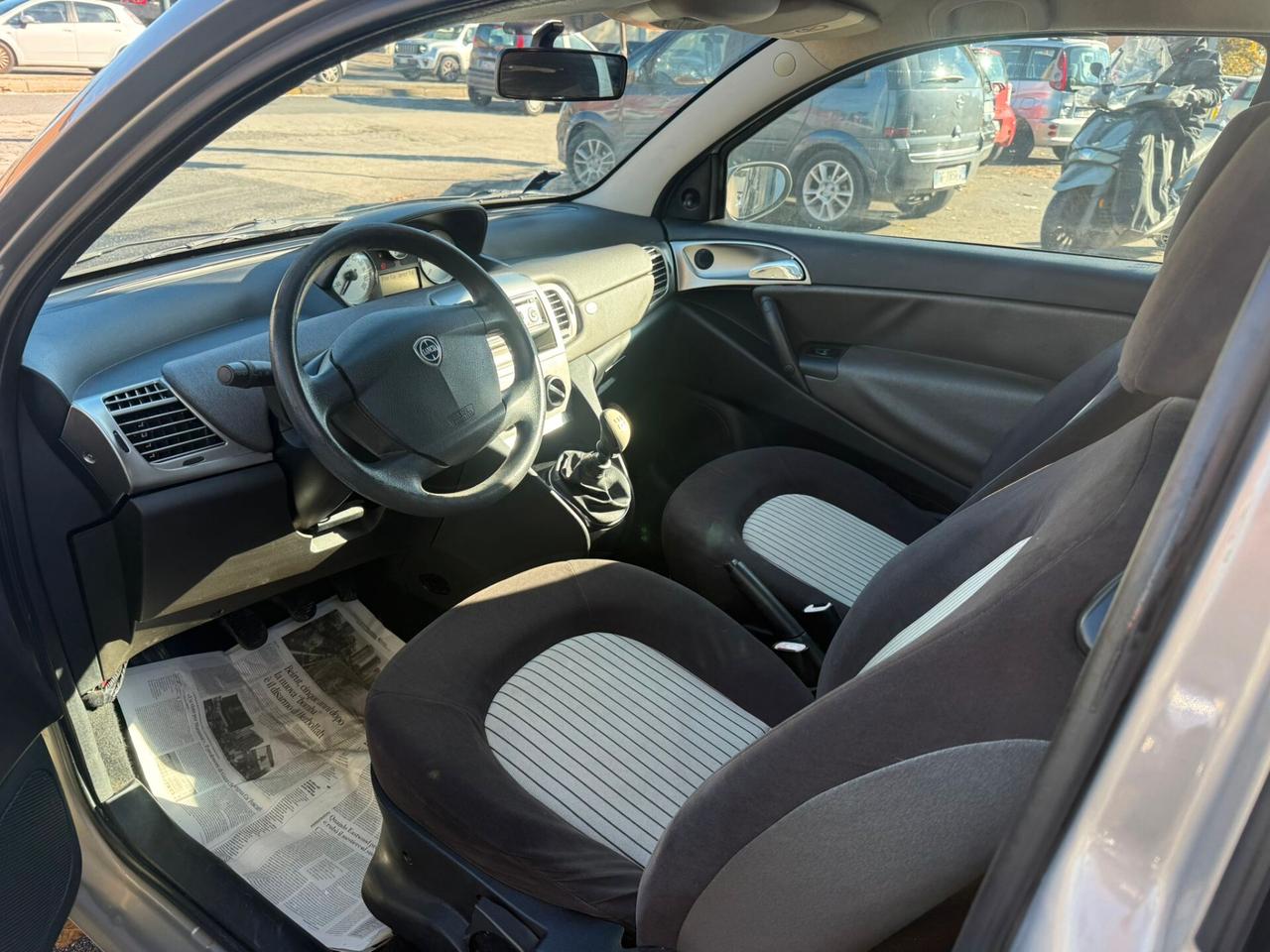 Lancia Ypsilon 1.2 Argento