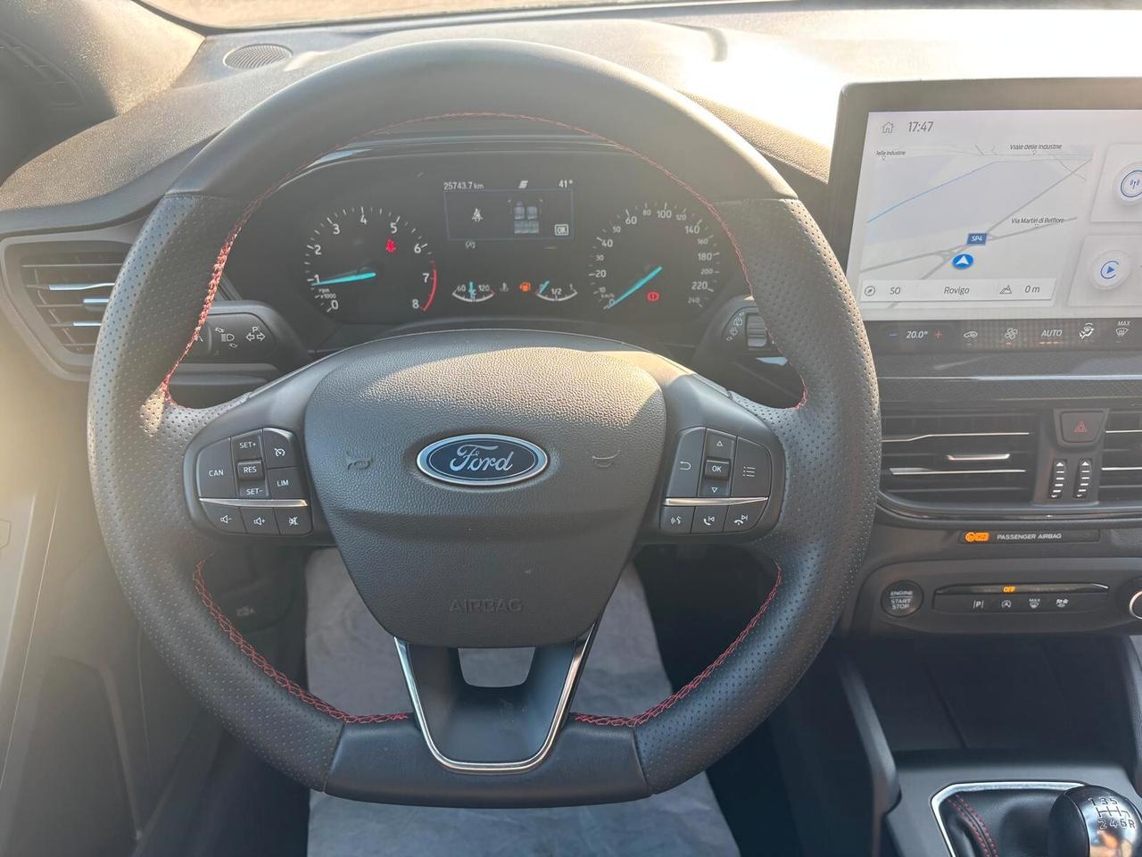 Ford Focus 1.0 EcoBoost Hybrid 125 CV 5p. ST-Line