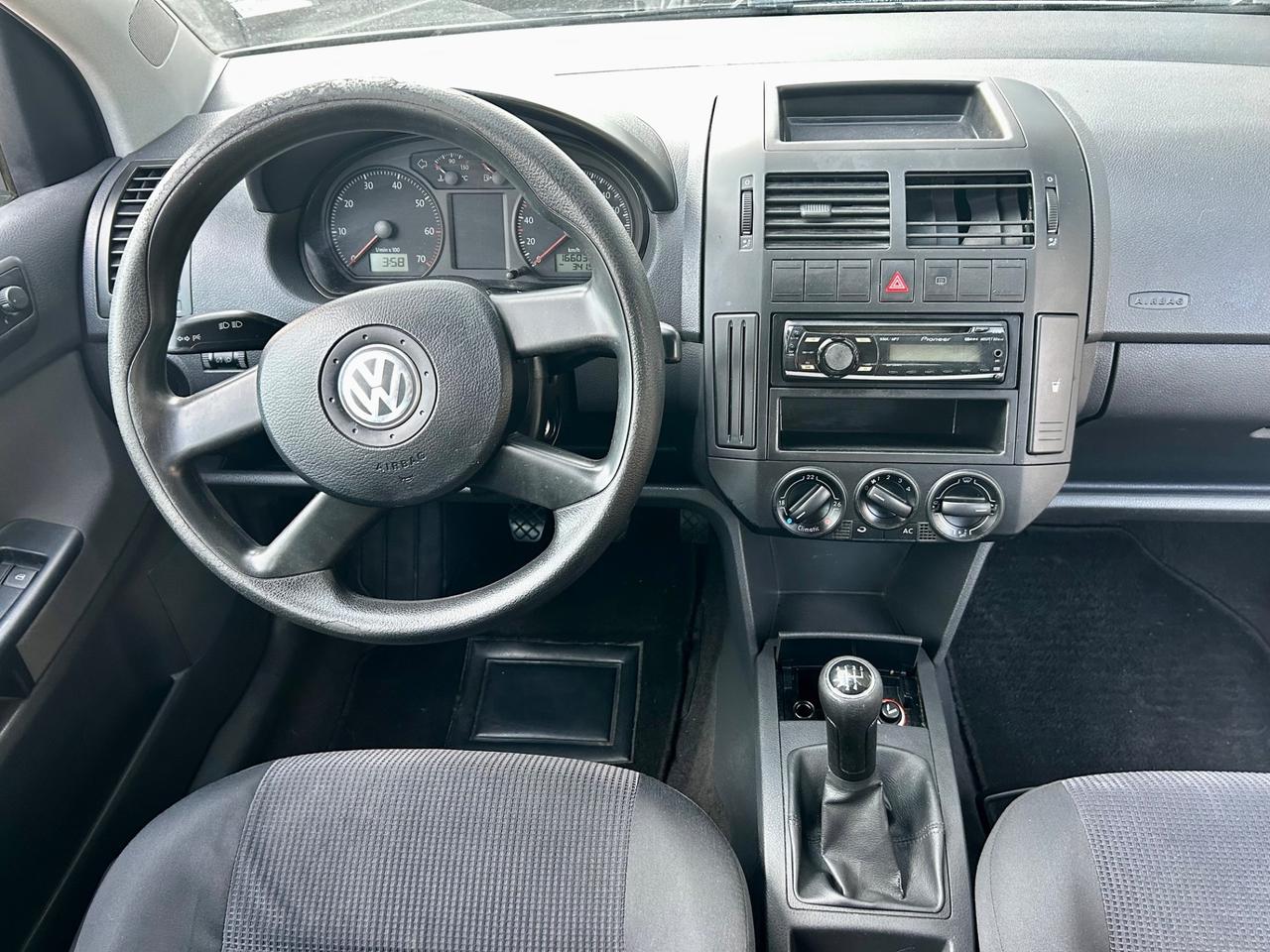 Volkswagen Polo 1.2/64CV 12V 5p. Comfortline