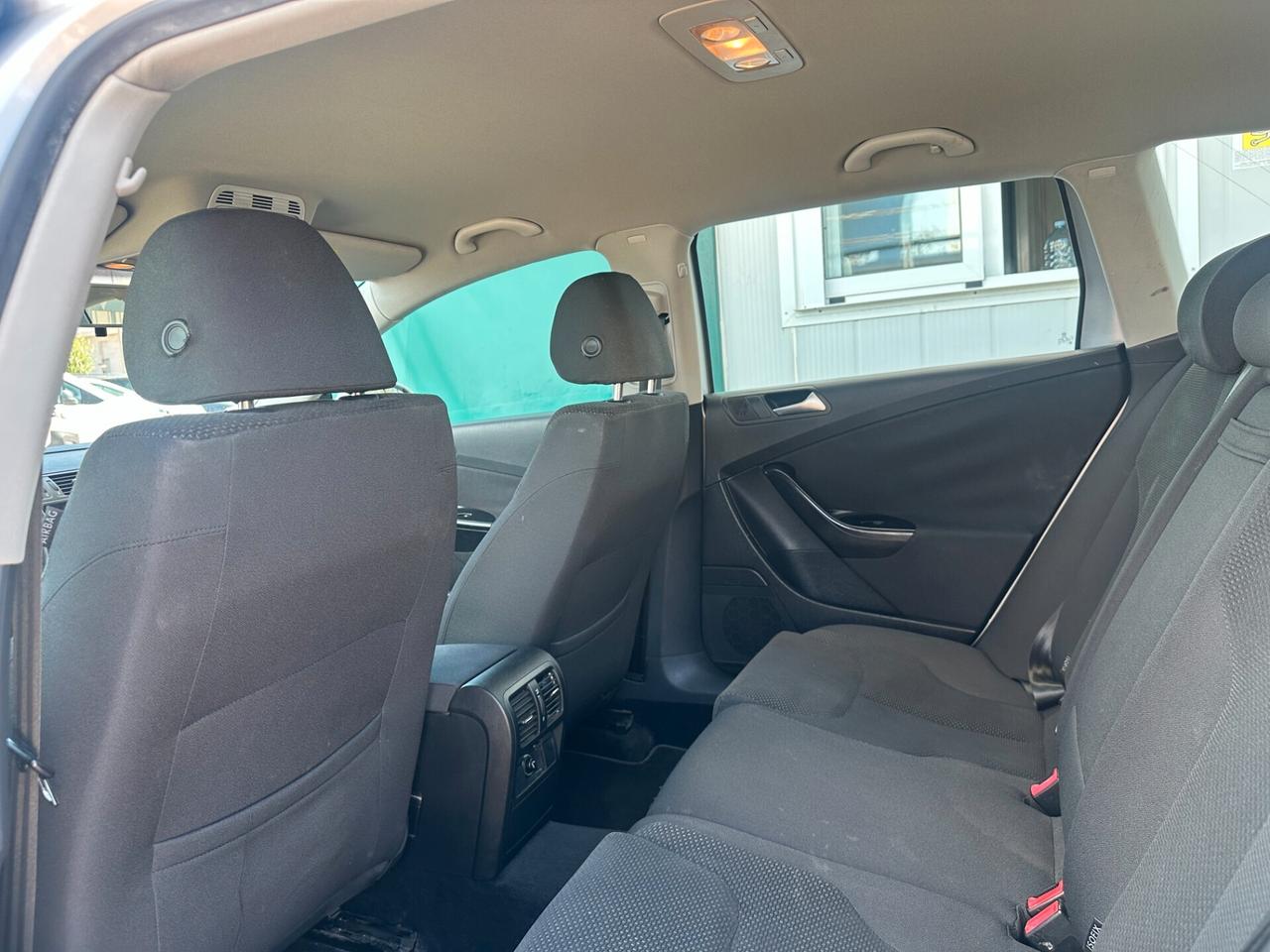Volkswagen Passat 2.0 TDI DPF Var. Comfortline