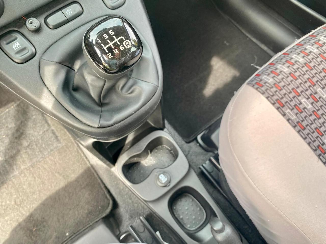 Fiat Panda 1.0 FireFly S&S Hybrid 70 CV