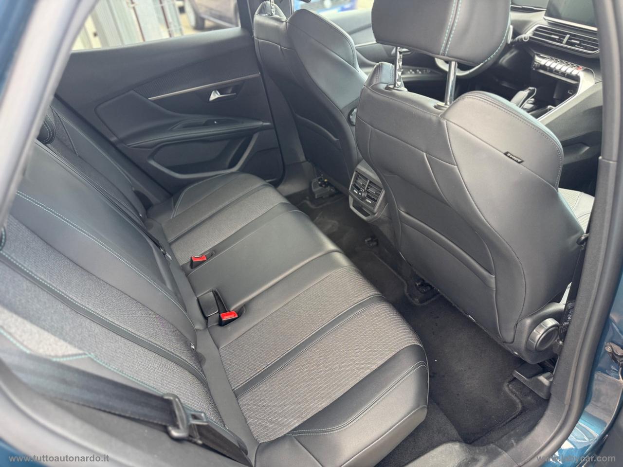 PEUGEOT 3008 BlueHDi 130 S&S EAT8 GT