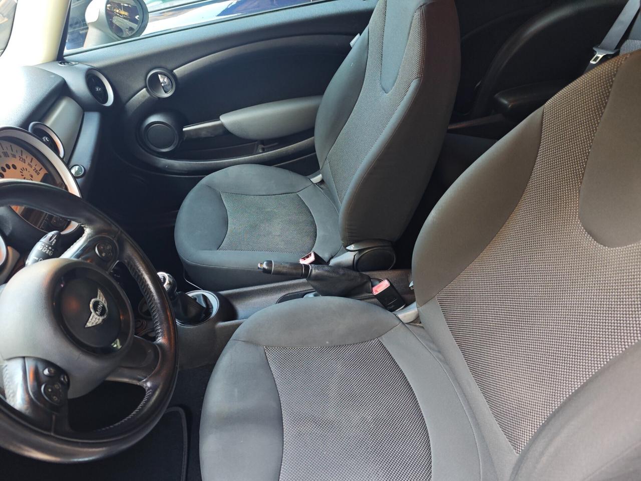 Mini 1.6 16V One (55kW)